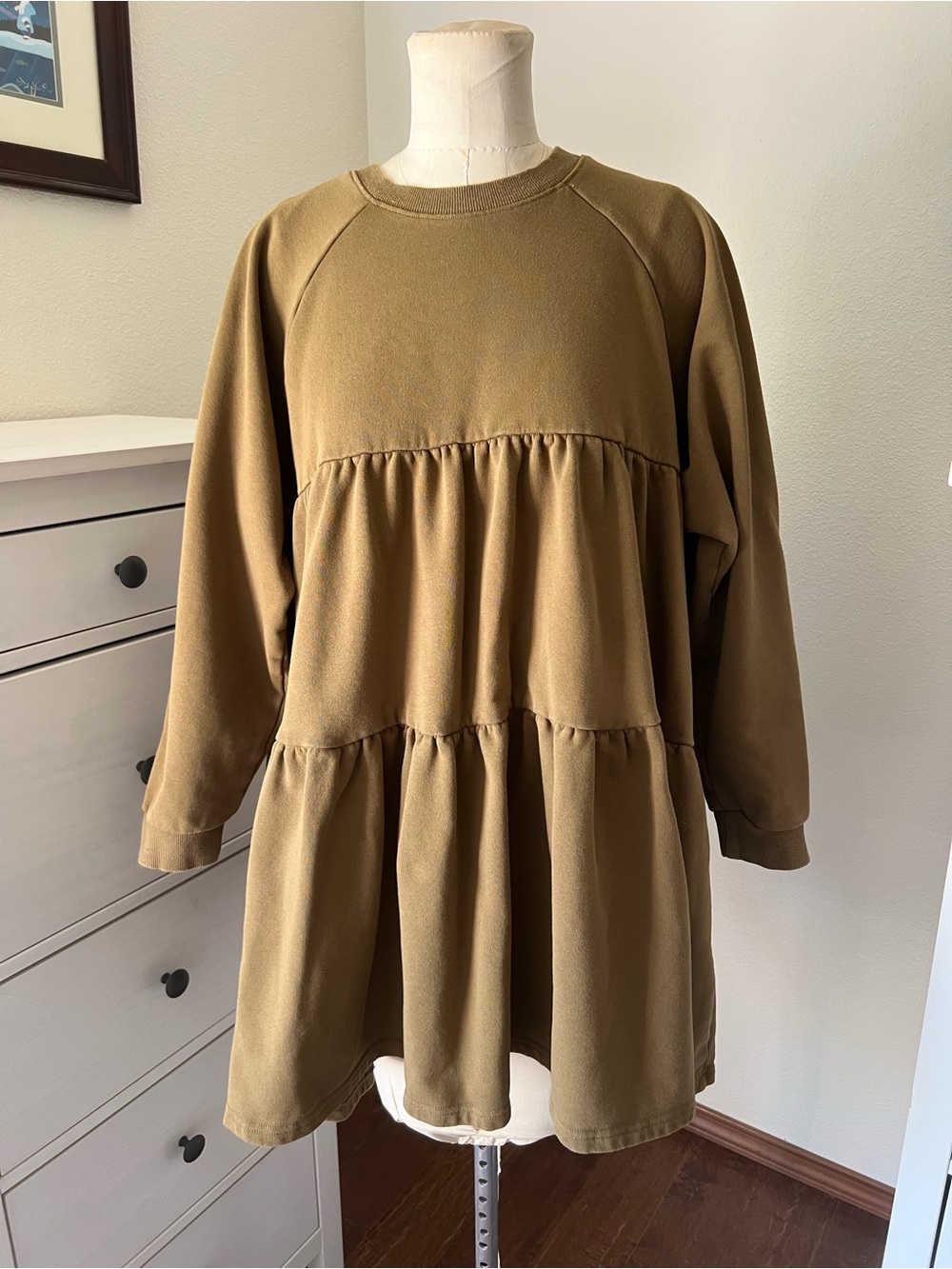 Natural Life baby doll tiered sweatshirt L/XL